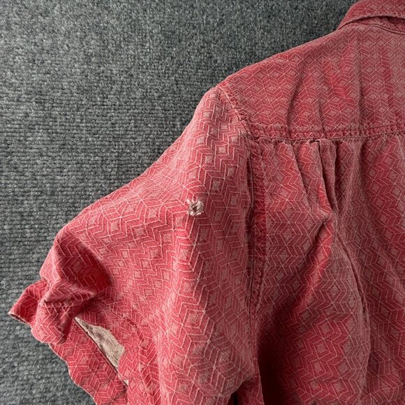 Tommy Bahama Silk Short Sleeve Red Medium Herringbone Hawaiian Beach Button Up - Picture 15 of 15